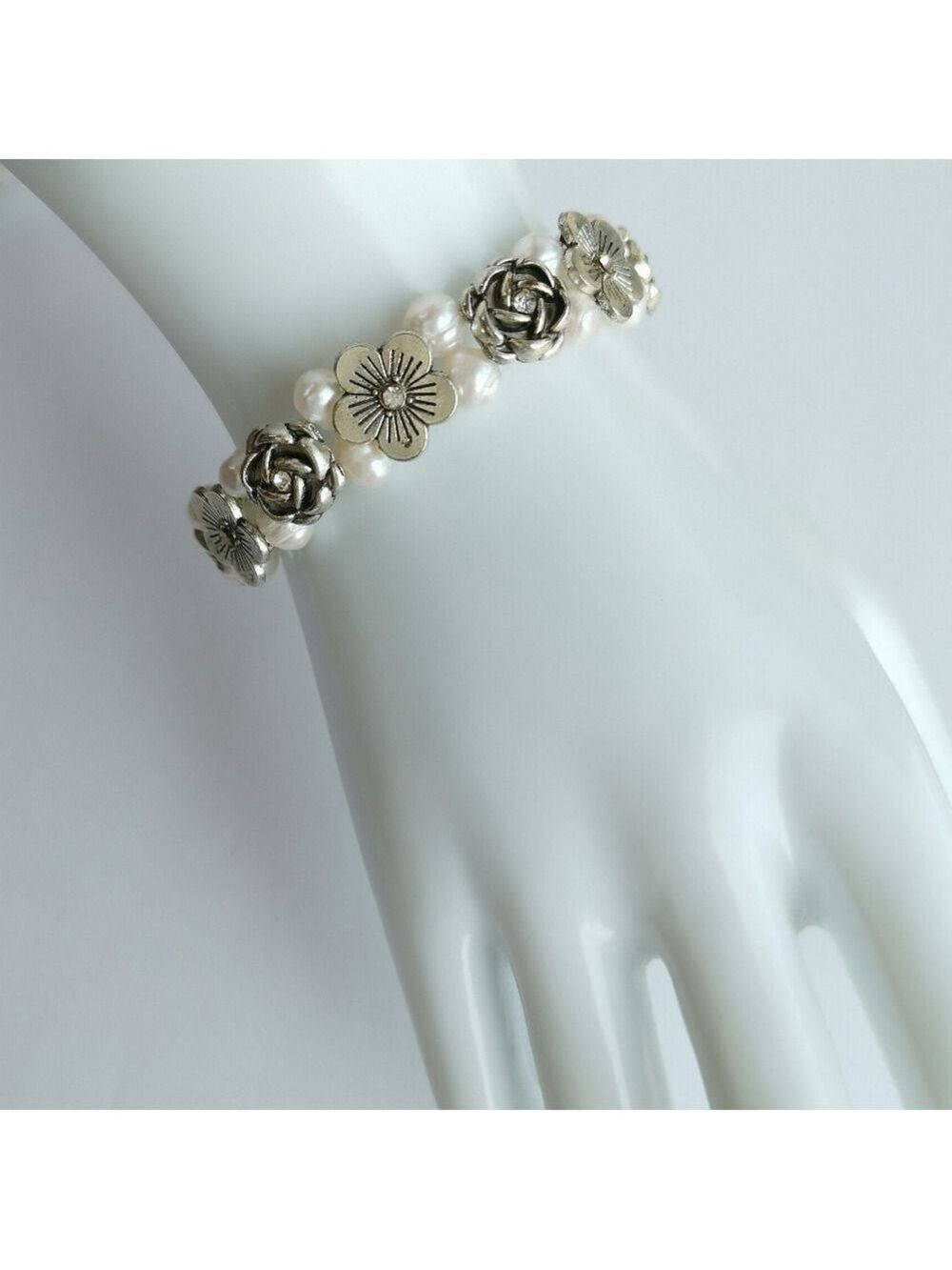 Freshwater Pearl and Pewter Stretch Bracelet
